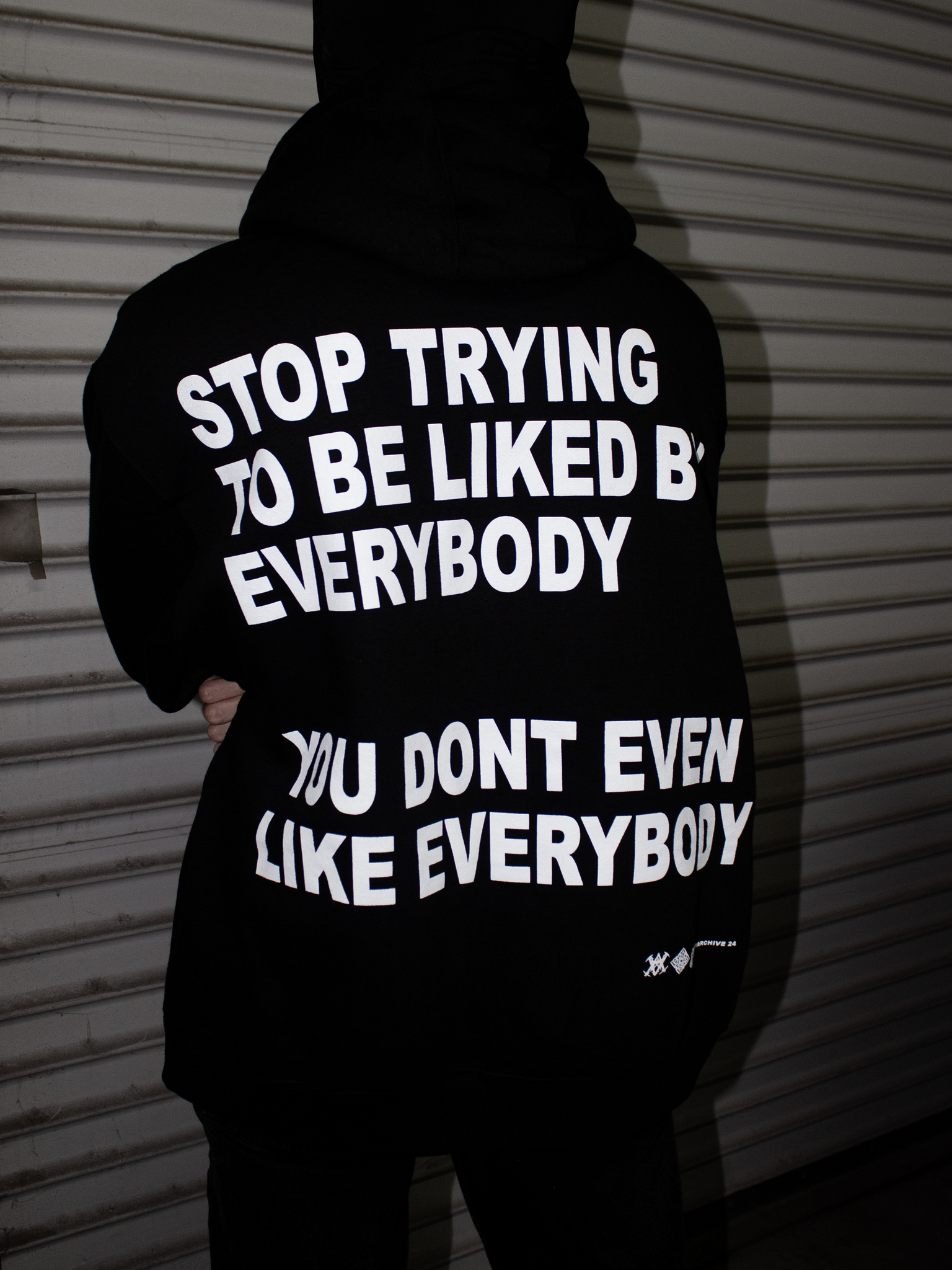 EVERYBODY HOODIE