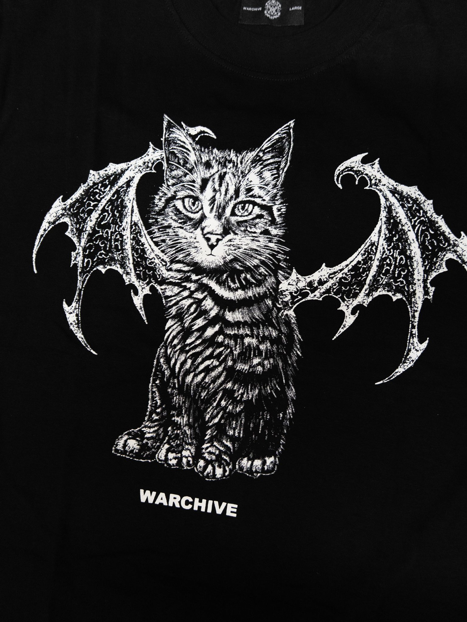VAMPIRE CAT TEE