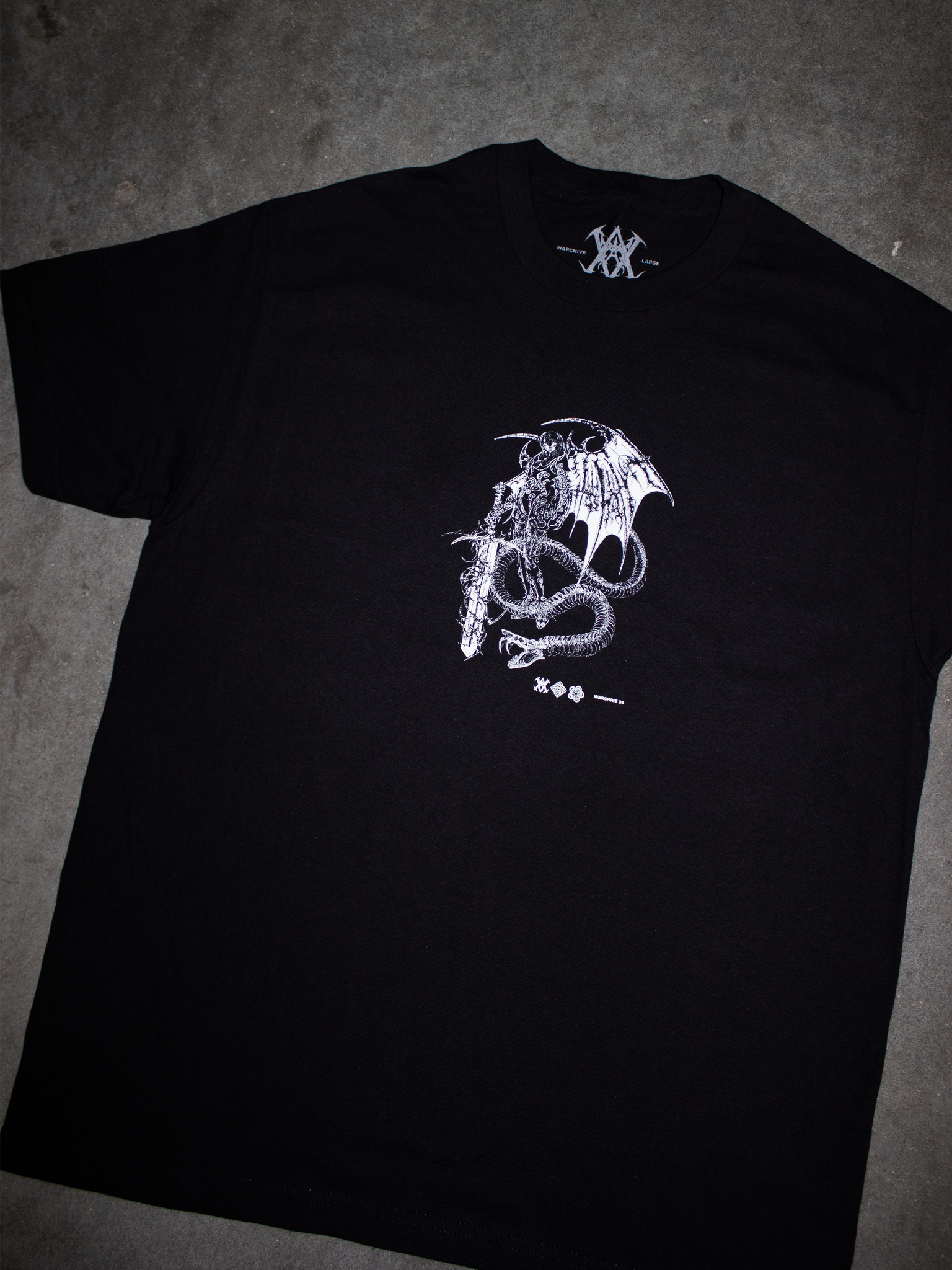 PAIN TEE